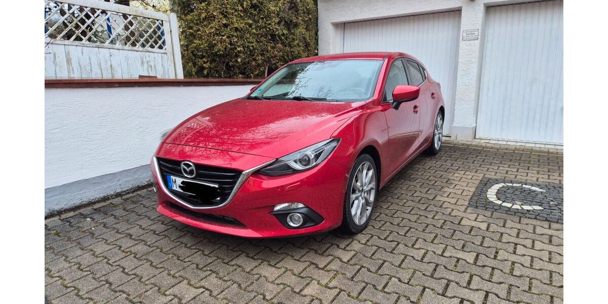 Mazda 3 203.758 km 5.599 &euro; München 81249