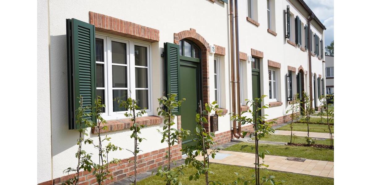 Reihenhaus Beelitz - 4 Zimmer, 107 m&sup2;, 2.075&euro; | Angebot:25365970