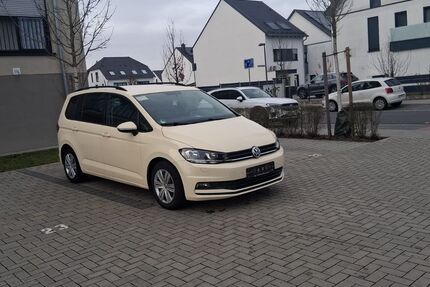 VW Touran 300.000 km 5.950 &euro; Frankfurt am Main 60386