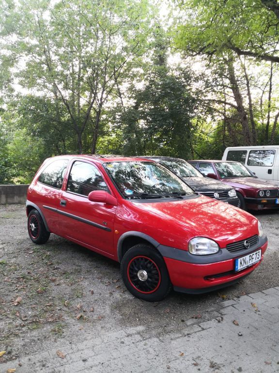 Opel Corsa 132.536 km 1.900 € Konstanz 78467