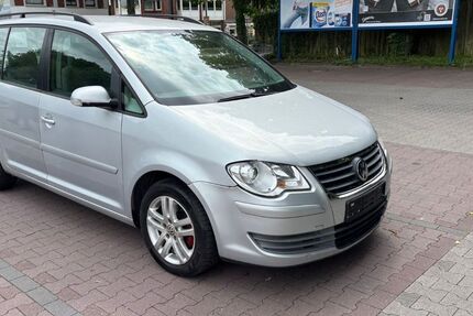 VW Touran 186.000 km 1.499 &euro; Hamburg 22045