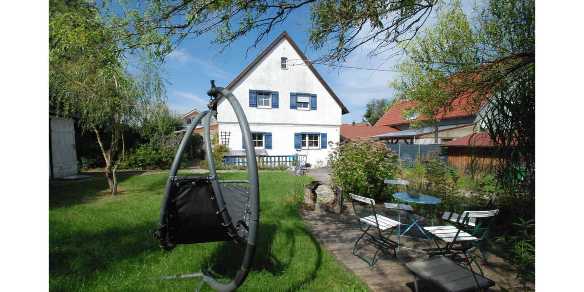 Familienfreundlich: Geräumiges Stadthaus, beste, zentrumsnahe Lage, Garten mit Schwimmteich 4 zimmer