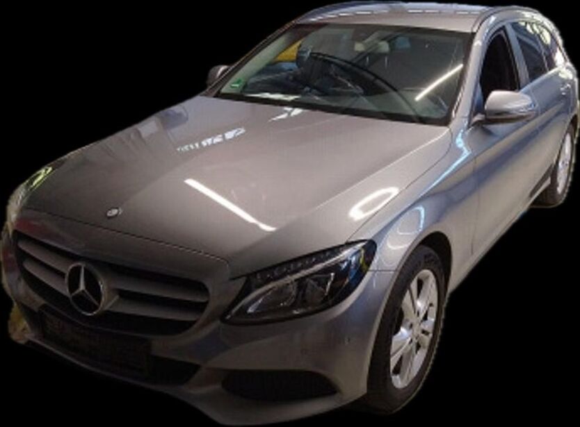 Mercedes-Benz C 220 146.000 km 16.990 € Kirchhundem 57399