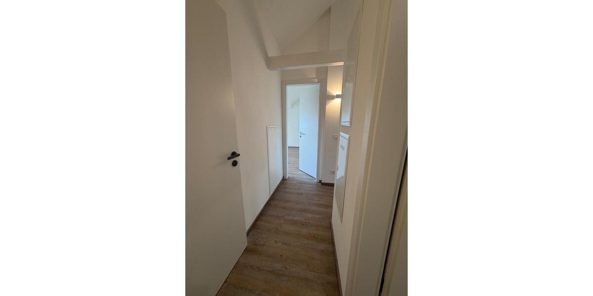 Dachgeschoßwohnung Beratzhausen - 3 Zimmer, 84 m&sup2;, 1.029&euro; | Angebot:24854465