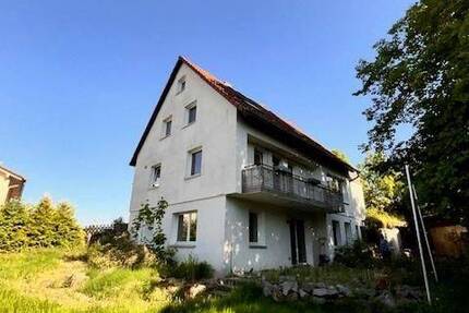 Haus Sankt Georgen im Schwarzwald Stadtgebiet - 7 Zimmer, 200 m&sup2;, 356.000&euro; | Angebot:26787023