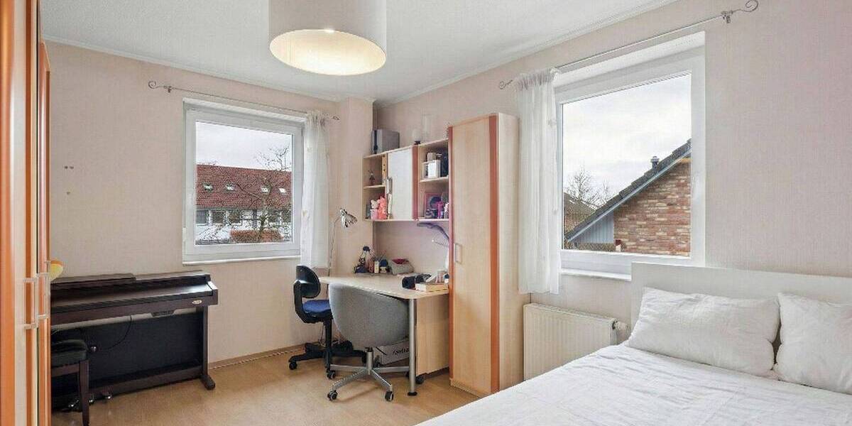 Doppelhaushälfte Pinneberg - 5 Zimmer, 136 m&sup2;, 549.000&euro; | Angebot:25971349