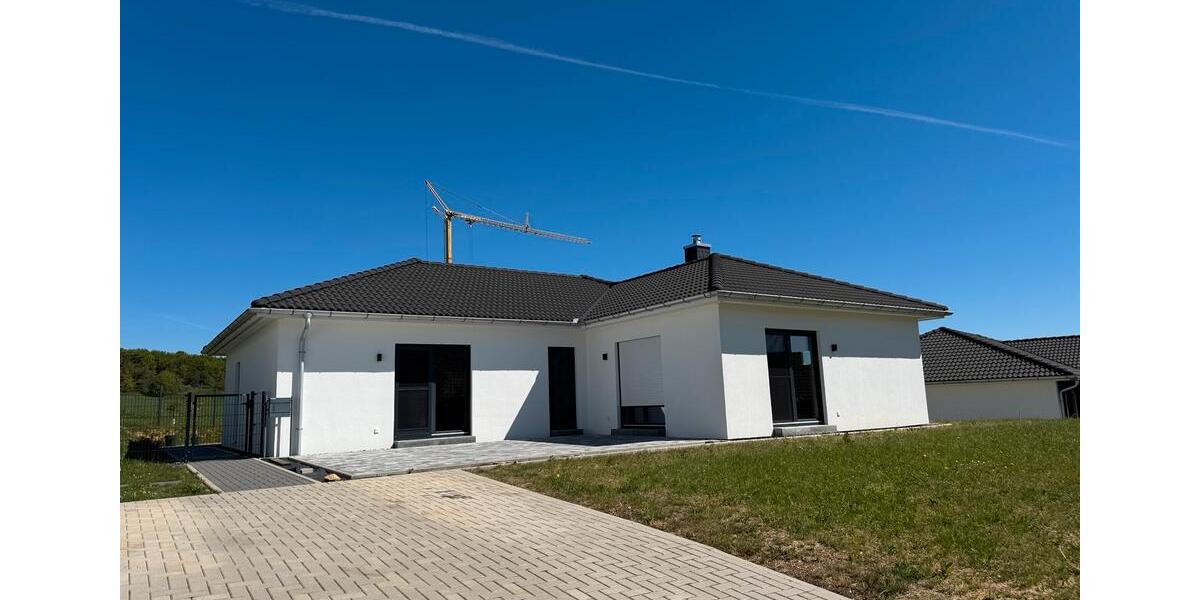 Einfamilienhaus Hohenroth - 5 Zimmer, 137 m&sup2;, 1.450&euro; | Angebot:26462337