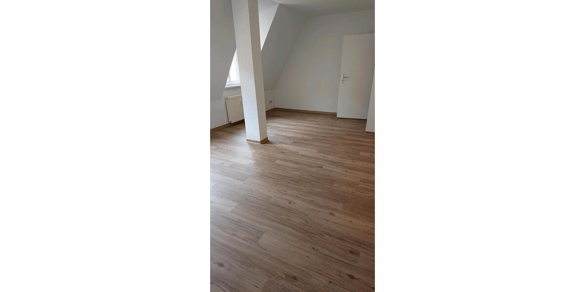 Etagenwohnung Großenhain - 2 Zimmer, 67 m&sup2;, 586&euro; | Angebot:26270759