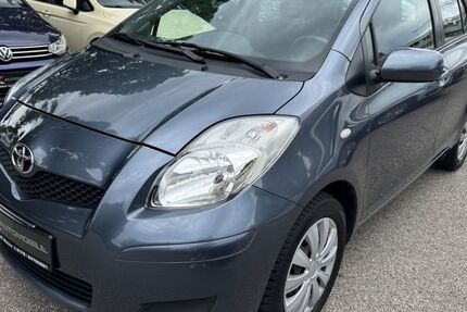 Toyota Yaris 135.300 km 3.990 € München 81243