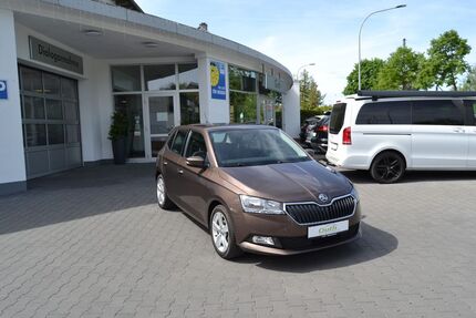 Skoda Fabia 76.000 km 11.990 &euro; Babenhausen 64832