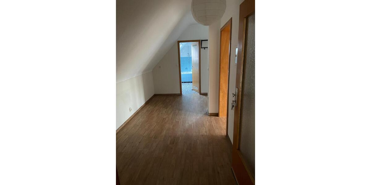 Etagenwohnung Bad Nenndorf - 2 Zimmer, 80 m&sup2;, 640&euro; | Angebot:25966622