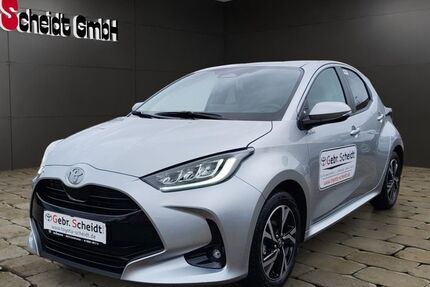 Toyota Yaris 3.500 km 24.440 &euro; Schiffweiler 66578