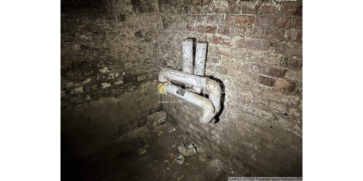 Mehrfamilienhaus, Wohnhaus Meuselwitz - 8 Zimmer, 279 m&sup2;, 18.000&euro; | Angebot:23854218