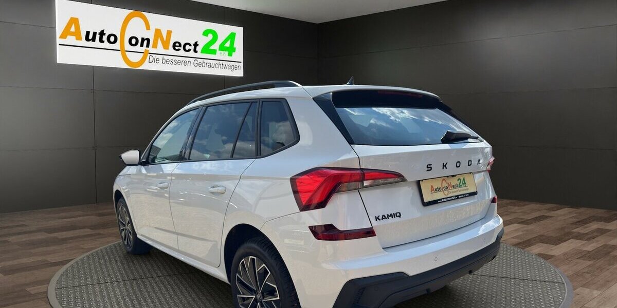 Skoda Kamiq 1.0 TSi Selection Black *Sitzhzg/Kamera/LED/ 19.211 km 21.490 &euro; Bamberg 96052
