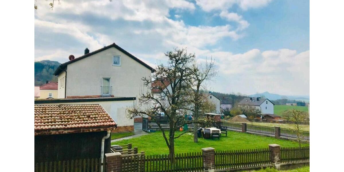 Etagenwohnung Kemnath - 4 Zimmer, 90 m&sup2;, 700&euro; | Angebot:25158100