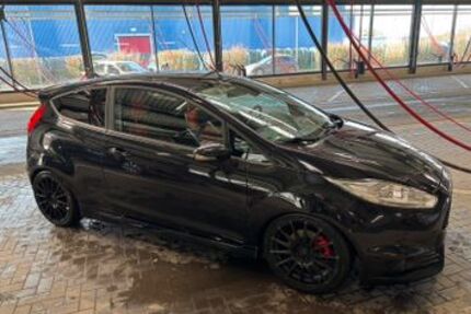 Ford Fiesta 173.000 km 7.200 &euro; Steinfurt 48565