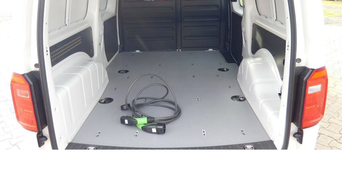 VW Caddy Maxi Abt-e Elektrik DSG Klima Navi 1.700 km 14.990 &euro; Vordorf 38533