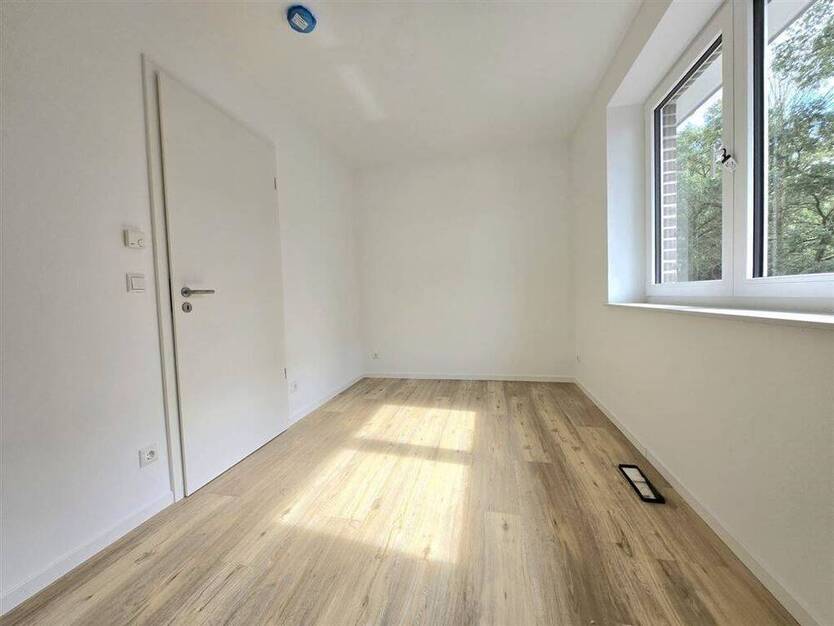Wohnen am Wald mit Alsterlauf: Neubau - Haus in Kayhude