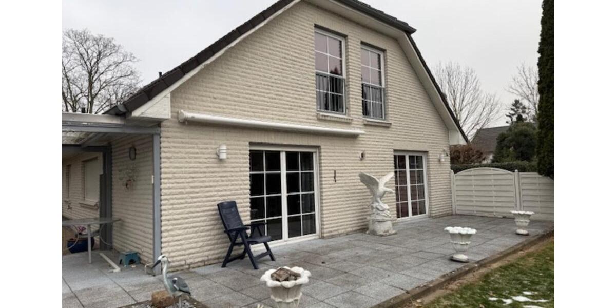 Provisionsfrei:Familienhaus OT Neuenhäusen in ruhige Lage 4 zimmer