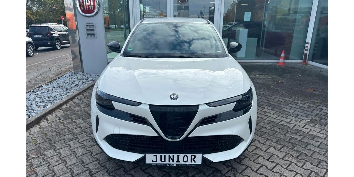 Alfa Romeo Junior 2.350 km 26.990 &euro; Mannheim 68169