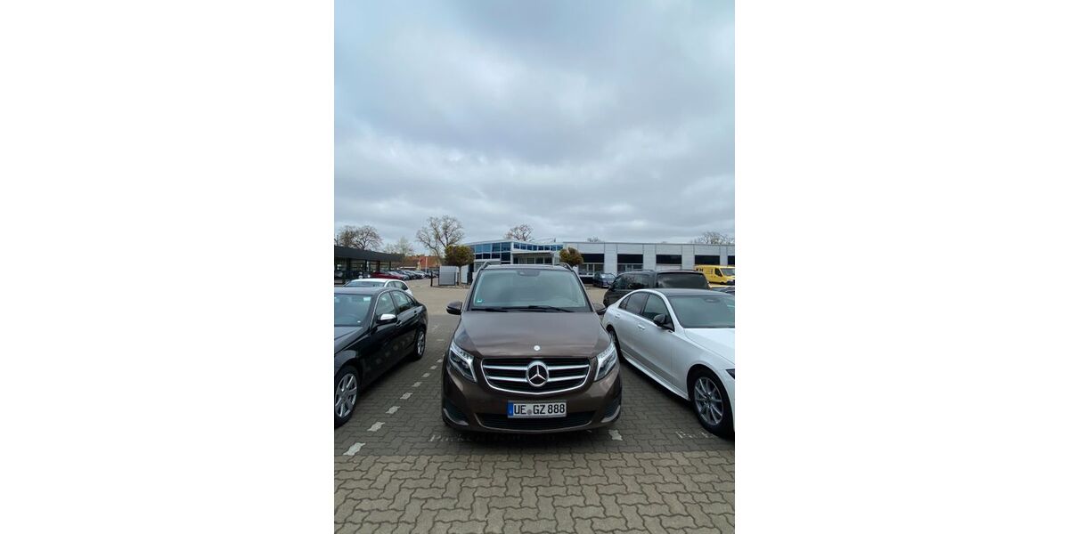 Mercedes-Benz V 220 181.000 km 24.900 &euro; Suderburg 29556