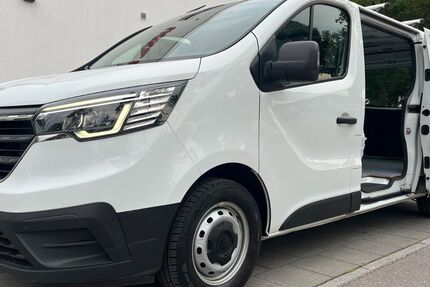 Renault Trafic 77.669 km 22.990 &euro; München 81825