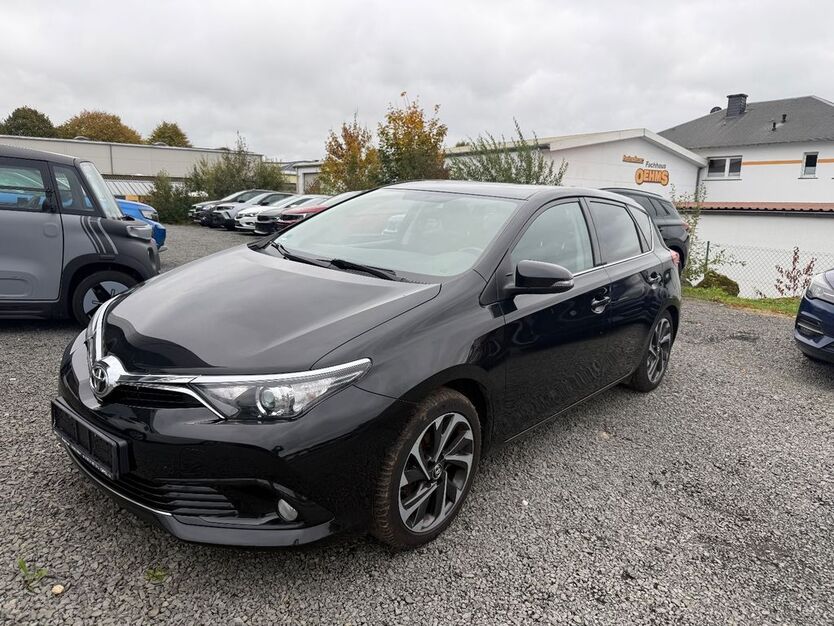 Toyota Auris 120.600 km 9.200 € Prüm 54595