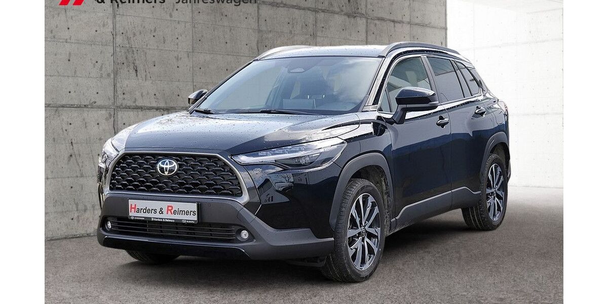 Toyota Corolla Cross 15.078 km 34.380 &euro; Itzehoe 25524