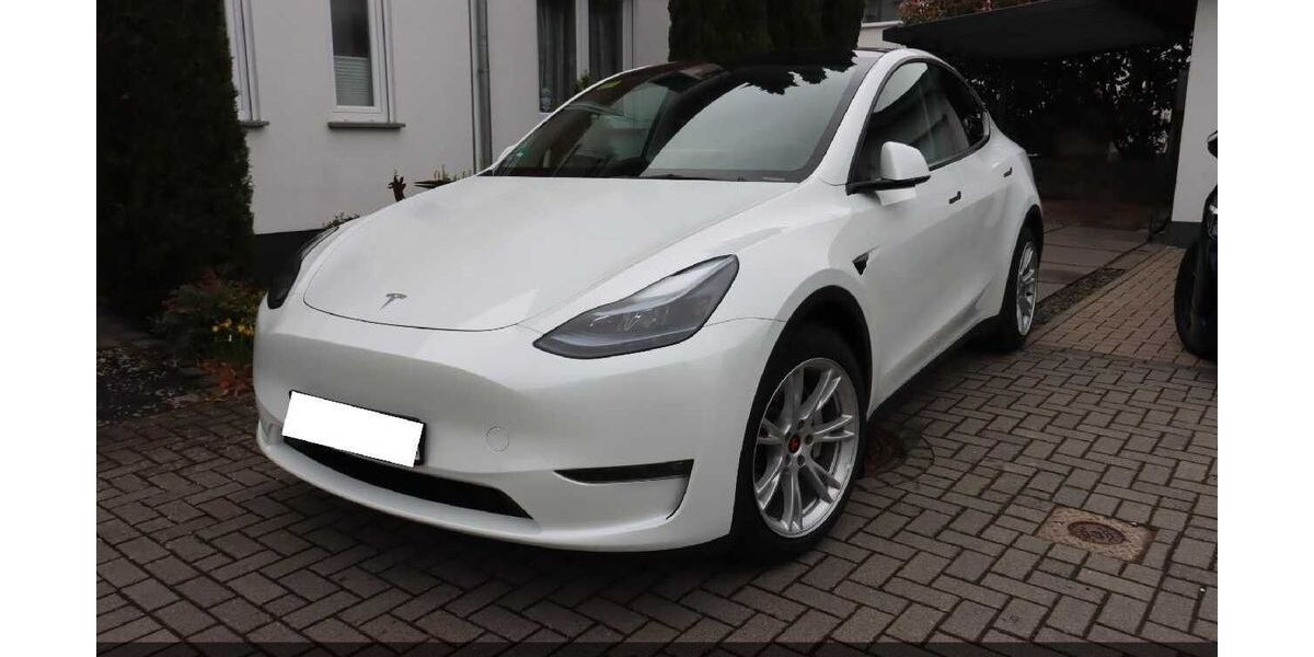 Tesla Model Y 69.000 km 34.990 &euro; Kirchberg/Untermitterdorf 94259