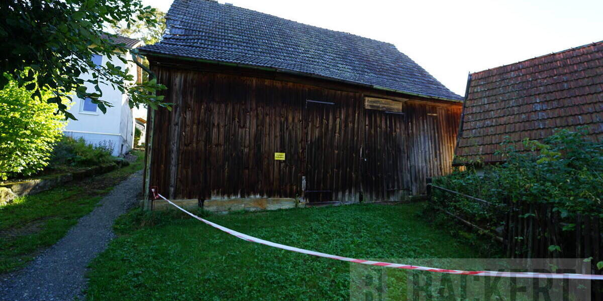 Mehrfamilienhaus, Wohnhaus Mainleus Danndorf - 7 Zimmer, 204 m&sup2;, 320.000&euro; | Angebot:25669761