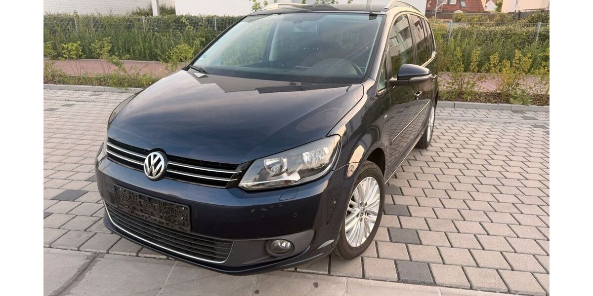 VW Touran 186.400 km 9.250 &euro; Worms 67550