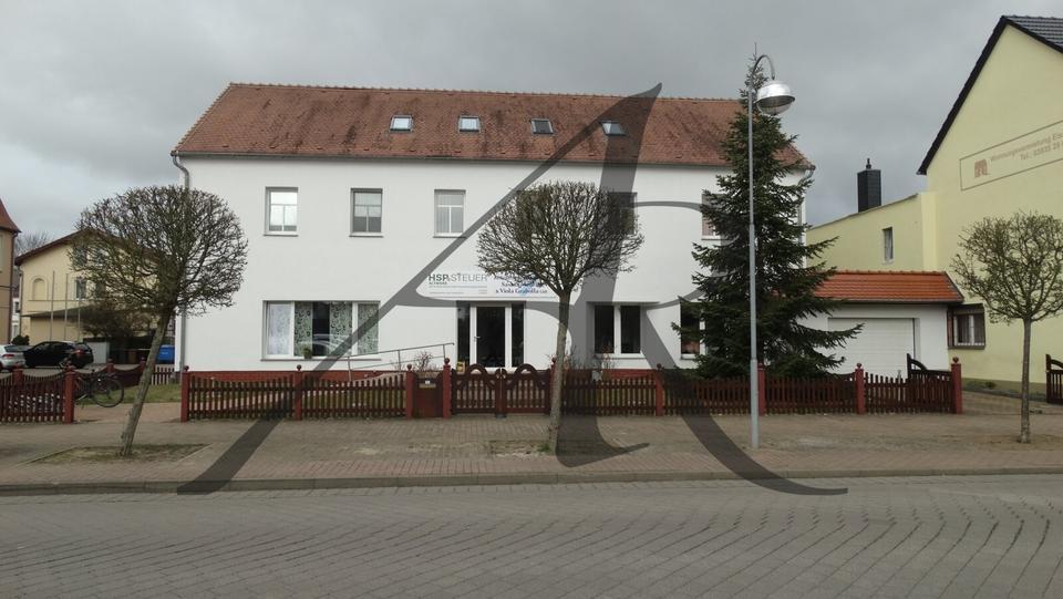 Gewerbeeinheit - Büro, Praxis im Erdgeschoss mit eigenem Eingang im Herzen der Stadt