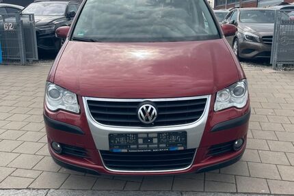 VW Touran 285.643 km 4.999 &euro; Fürth 90763