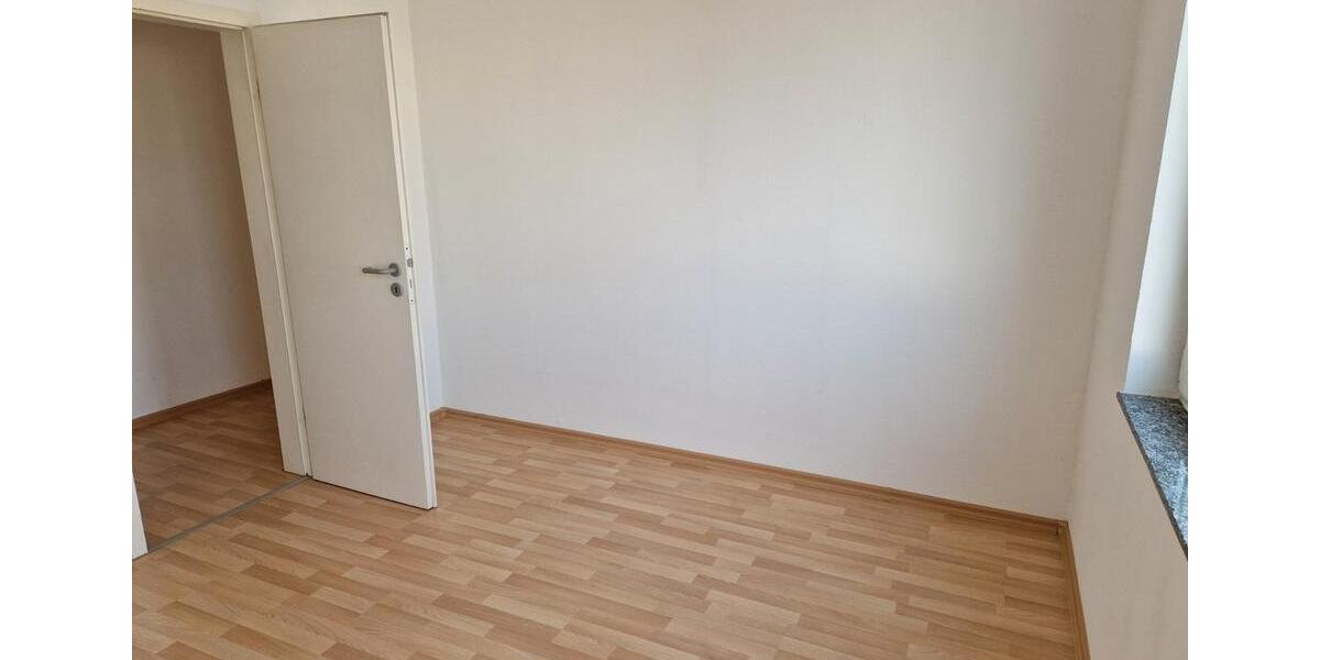 Etagenwohnung Magdeburg Brückfeld - 4 Zimmer, 83 m&sup2;, 166.000&euro; | Angebot:26374809