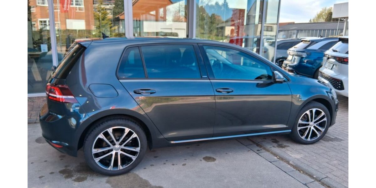 VW Golf 134.400 km 12.900 &euro; Lamspringe 31195