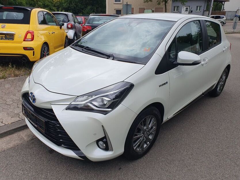 Yaris