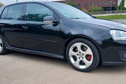 VW Golf 141.685 km 5.490 € Herborn-Burg 35745