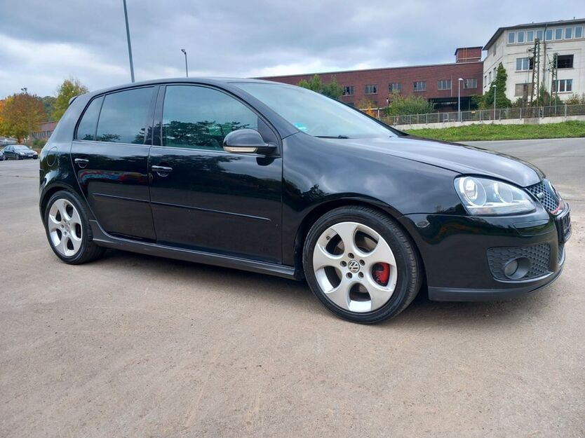 VW Golf 141.685 km 5.490 € Herborn-Burg 35745