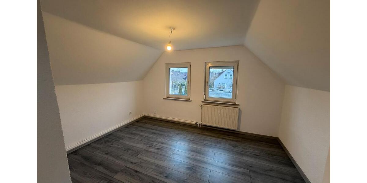 Doppelhaushälfte Braunschweig Wabe-Schunter-Beberbach - 3 Zimmer, 90 m&sup2;, 1.500&euro; | Angebot:25379049
