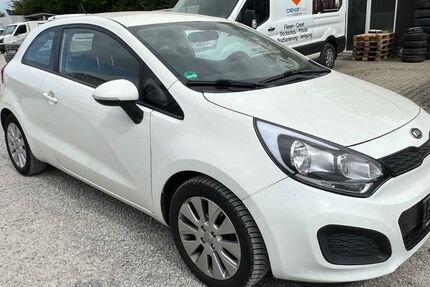 Kia Rio 248.400 km 1.400 &euro; Düren 52351