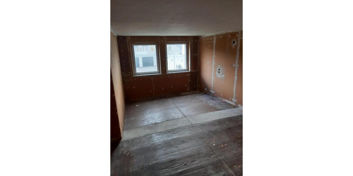 Einfamilienhaus Trossingen - 8 Zimmer, 146 m&sup2;, 295.000&euro; | Angebot:26889292