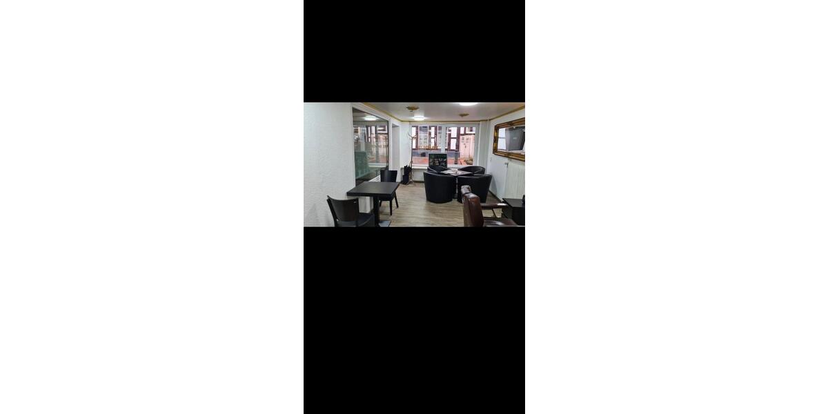 Wohn- und Geschäftshaus *Privatverkauf* 10 zimmer