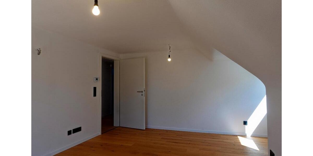 Dachgeschoßwohnung Gunzenhausen - 3 Zimmer, 50 m&sup2;, 182.000&euro; | Angebot:26716794