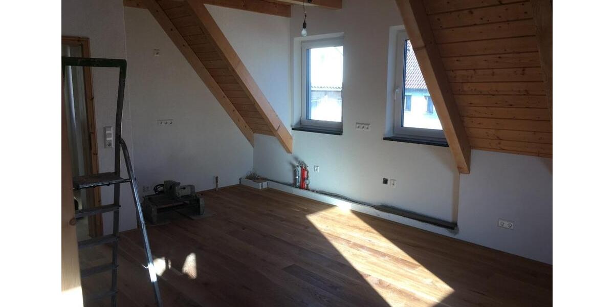 Dachgeschoßwohnung Uhingen - 2 Zimmer, 70 m&sup2;, 800&euro; | Angebot:26267591