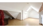 Helle 2-Zimmer-Wohnung mit Balkon und TG-Stellplatz - Dachgeschoßwohnung Gotha Bergallee | Angebot:26961835