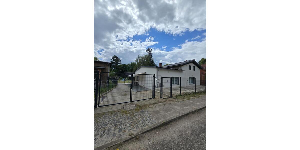 Einfamilienhaus Lalendorf - 6 Zimmer, 160 m&sup2;, 120.000&euro; | Angebot:26873458