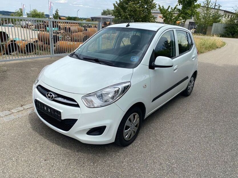 i10