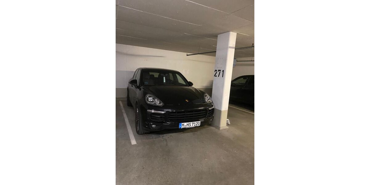 Porsche Cayenne 130.000 km 33.999 &euro; München 81539