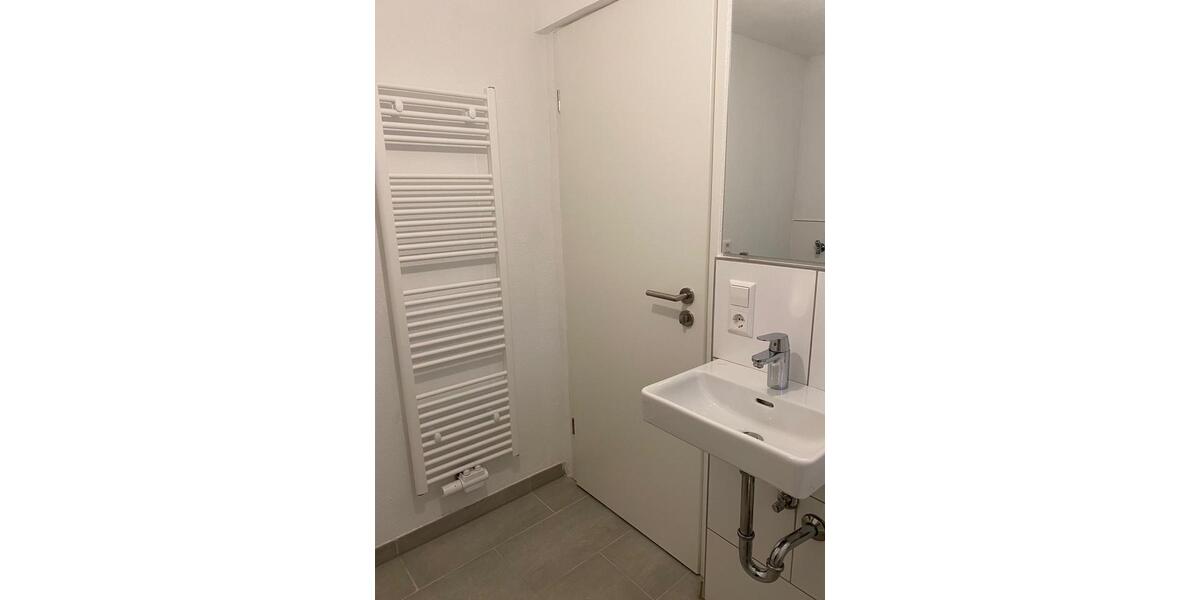 2-Zimmer Einliegerwohnung mit großer Terrasse 2 zimmer