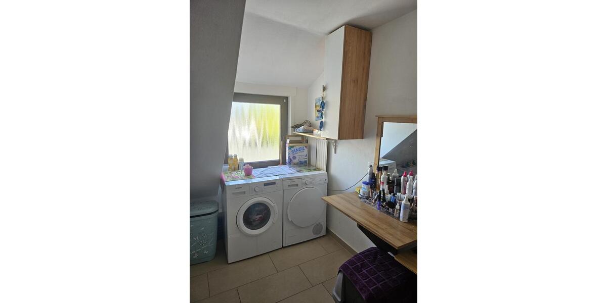 Dachgeschoßwohnung Bremen Hemelingen - 3 Zimmer, 60 m&sup2;, 750&euro; | Angebot:26232451